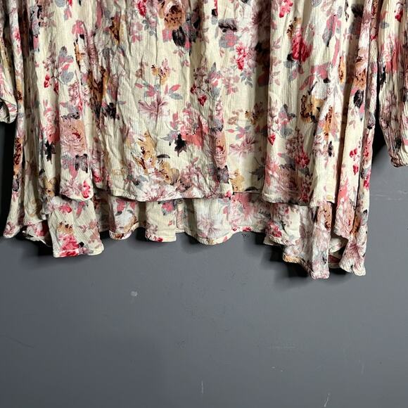 Altar’d State Pink and White Floral Long Sleeve Tunic With Small Front Cutout M - Picture 4 of 9